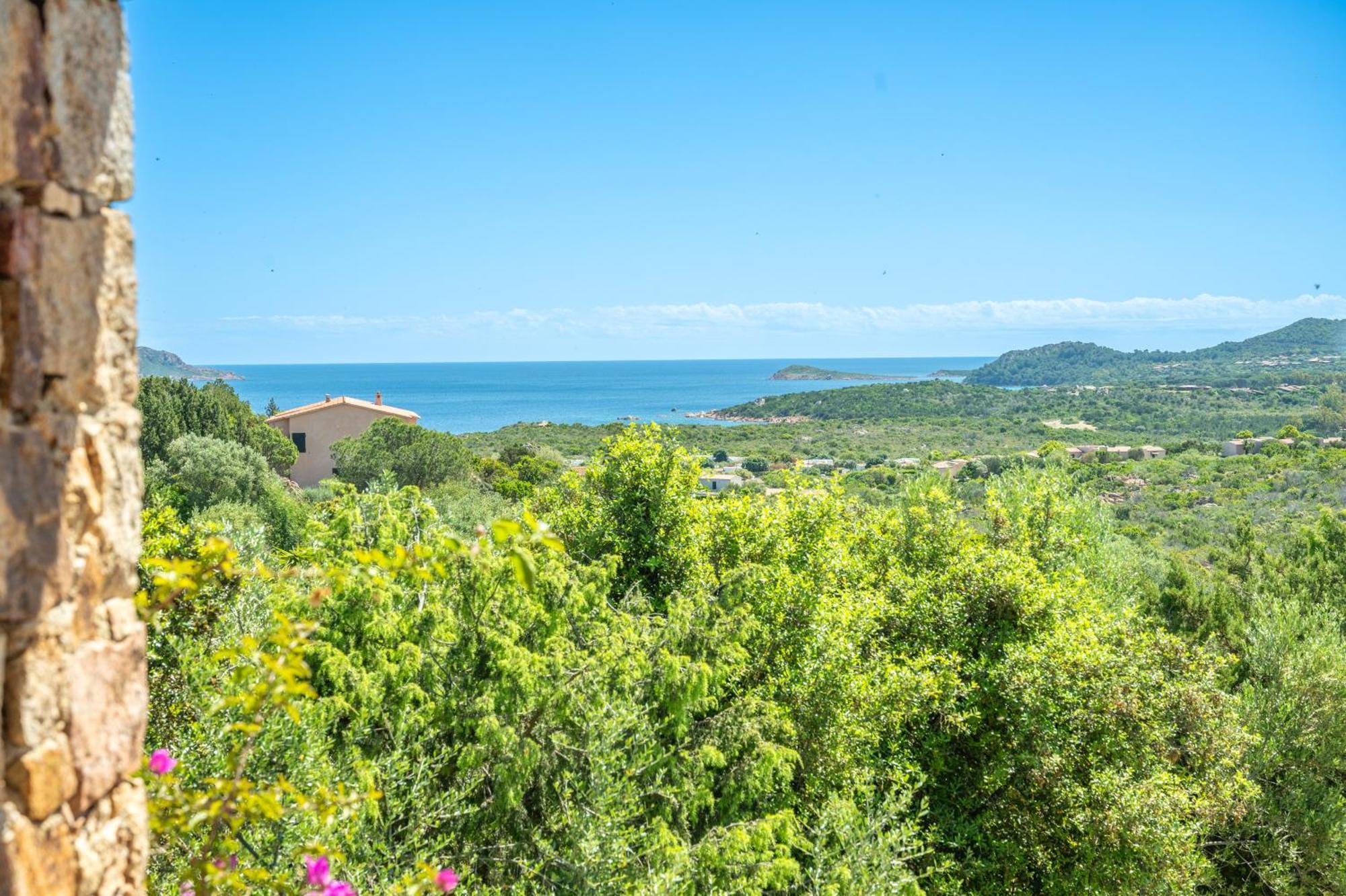 Villa Vista Mare Cala Ginepro Punta Molara Eksteriør billede